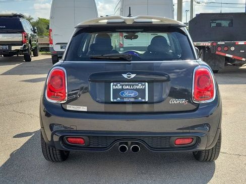 Used 2014 MINI Cooper S FWD image 5