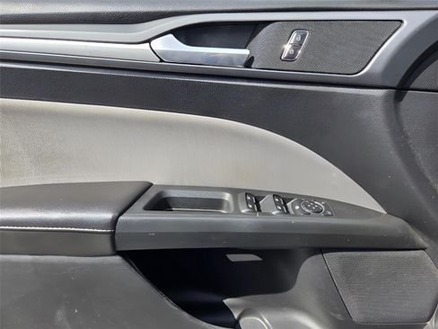 Used 2016 Ford Fusion S FWD image 20