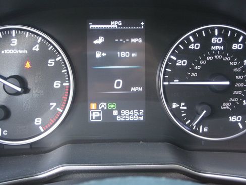 Used 2022 Subaru Outback Limited w/ Popular Package #2 AWD/4WD image 9