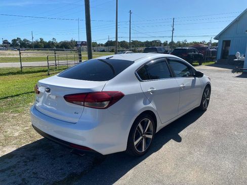 Used 2017 Kia Forte EX w/ EX Premium Plus Package FWD image 7