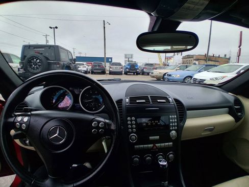 Used 2006 Mercedes-Benz SLK 280 w/ Comfort Pkg image 17