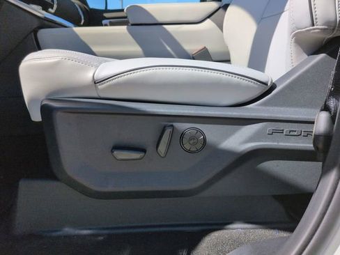 New 2025 Ford Expedition Platinum w/ Platinum Ultimate Package image 20