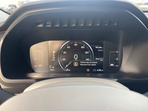 Used 2019 Volvo XC90 T5 Momentum w/ Protection Package Premier image 17