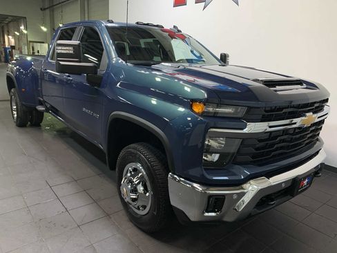 New 2026 Chevrolet Silverado 3500 LT w/ All Star Edition image 2