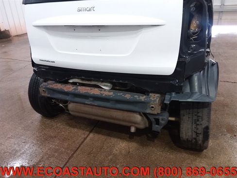 Used 2013 smart fortwo pure image 13