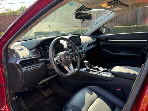 Used 2022 Nissan Altima 2.5 SL FWD image 19