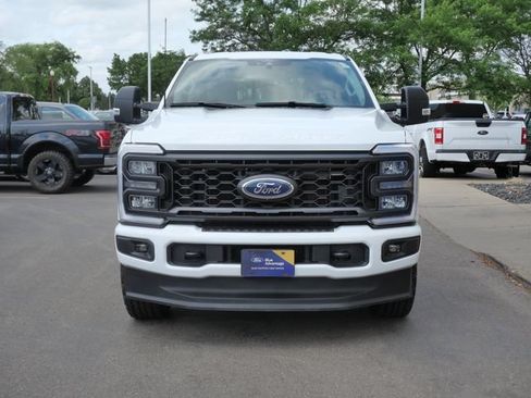 Used 2024 Ford F250 XL w/ STX Appearance Package AWD/4WD image 3
