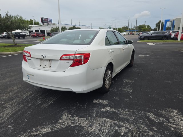Used 2014 Toyota Camry LE FWD image 5