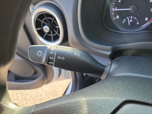 Used 2023 Hyundai Kona SE AWD/4WD image 25