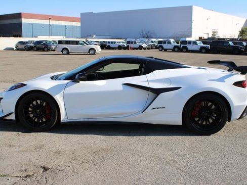 Used 2025 Chevrolet Corvette Z06 w/ Stealth Interior Trim Package image 7