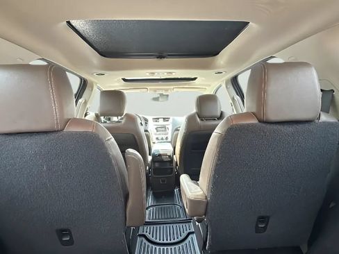Used 2016 GMC Acadia SLT w/ Premium Edition AWD/4WD image 4