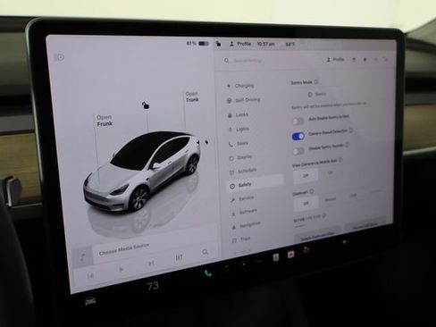 Used 2023 Tesla Model Y Long Range AWD/4WD image 28