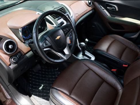 Used 2015 Chevrolet Trax LTZ w/ LPO, Protection Package FWD image 4