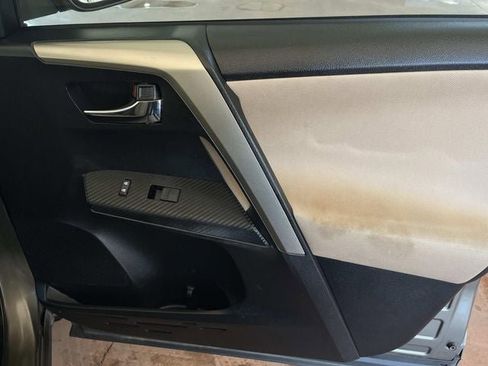 Used 2014 Toyota RAV4 XLE image 22