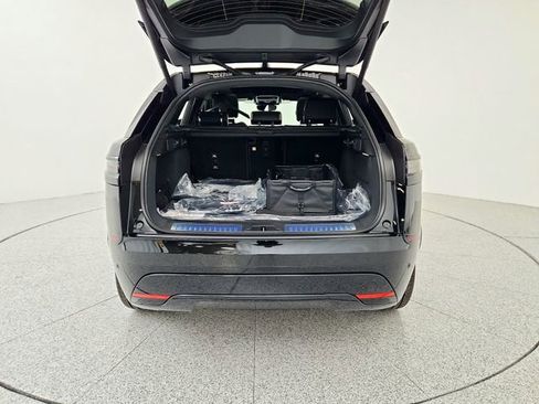 New 2026 Land Rover Range Rover Velar Dynamic SE image 19