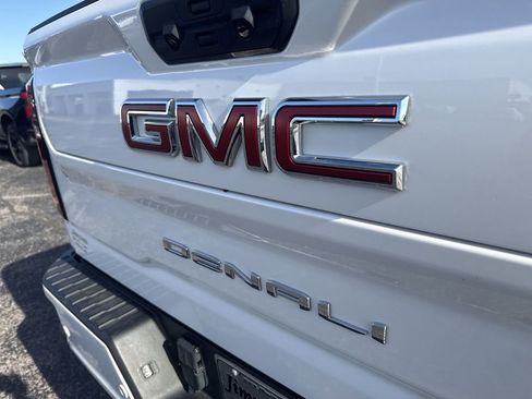 Certified 2025 GMC Sierra 2500 Denali w/ Max Trailering Package image 38