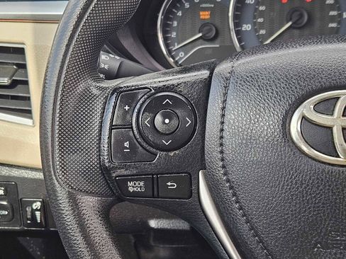 Used 2014 Toyota Corolla LE image 26