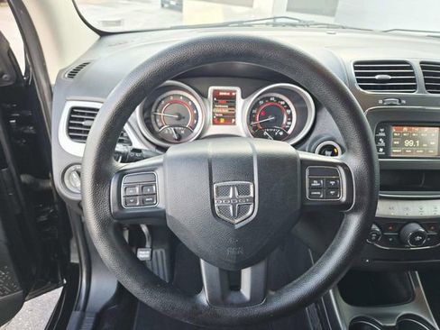 Used 2014 Dodge Journey SXT w/ Flexible Seating Group image 17