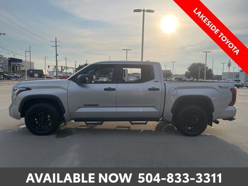 Used 2022 Toyota Tundra SR5 RWD image 2