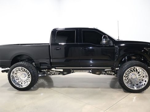 Used 2024 Ford F350 Limited w/ FX4 Off-Road Package image 87