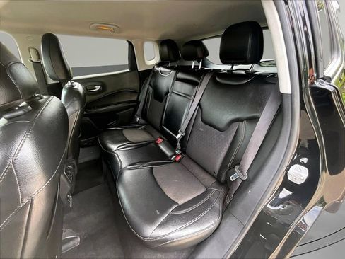 Used 2018 Jeep Compass Latitude w/ Popular Equipment Group AWD/4WD image 26