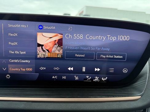 Used 2025 Buick Envision Sport Touring image 38