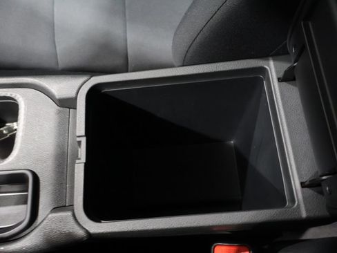 Used 2024 Nissan Sentra S image 31