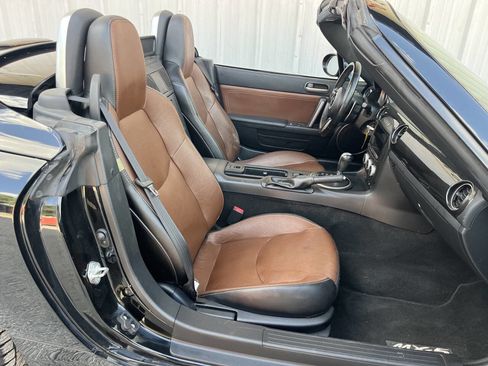 Used 2015 MAZDA MX-5 Miata Grand Touring image 13