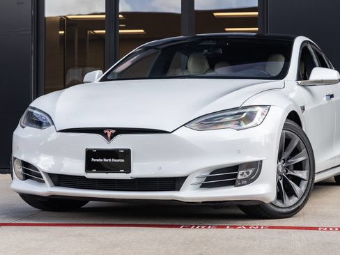 Used 2020 Tesla Model S Long Range AWD/4WD image 3