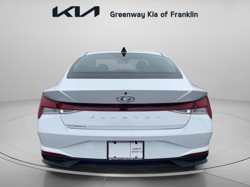 Used 2023 Hyundai Elantra SEL image 6