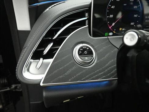 New 2026 Mercedes-Benz E 350 4MATIC Sedan image 11