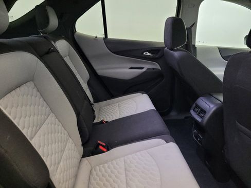 Used 2018 Chevrolet Equinox LT FWD image 19