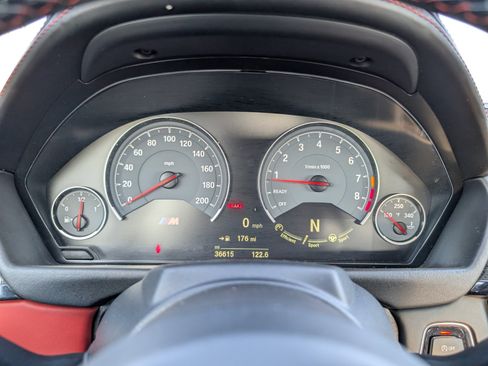 Used 2019 BMW M4 Convertible w/ Competition Package image 13