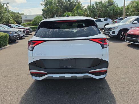 Certified 2023 Kia Sportage EX FWD image 7
