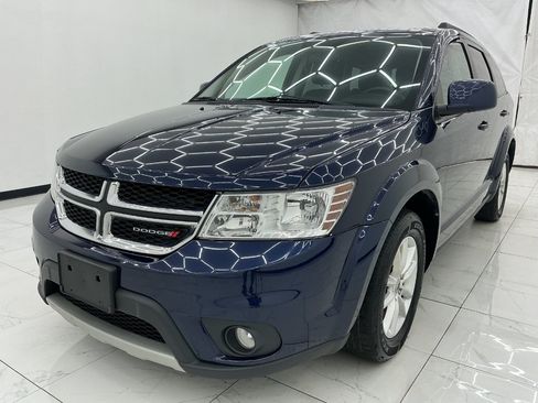 Used 2018 Dodge Journey SXT w/ Premium Group FWD image 1