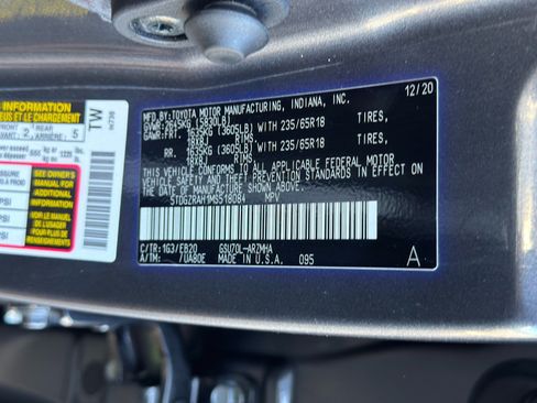 Used 2021 Toyota Highlander XLE FWD image 42