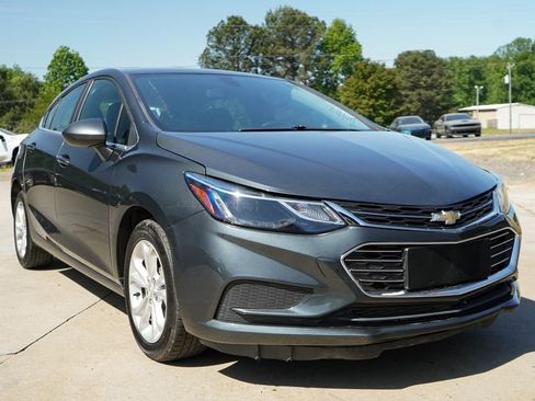 Used 2019 Chevrolet Cruze LT FWD image 34
