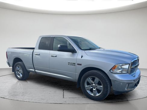 Used 2017 RAM 1500 Big Horn AWD/4WD image 2