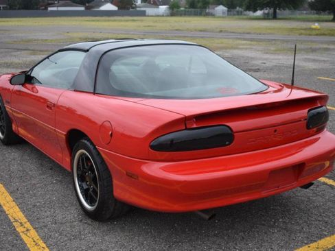 Used 1998 Chevrolet Camaro Z28 w/ Preferred Equipment Group 2 RWD image 11