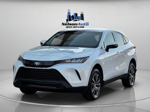 Used 2021 Toyota Venza LE image 9