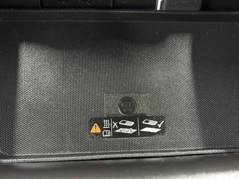 Used 2024 GMC Yukon AT4 w/ Technology Package image 33