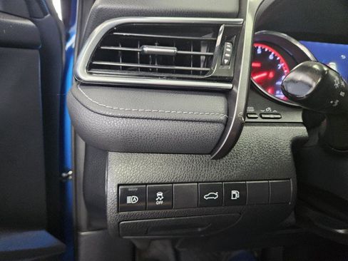 Used 2018 Toyota Camry XSE FWD image 27
