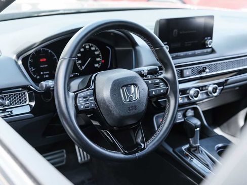 Used 2023 Honda Civic Sport image 22