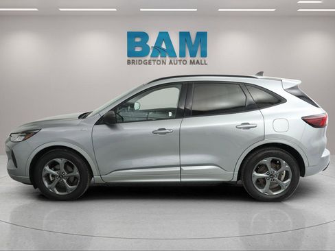 Used 2023 Ford Escape ST-Line image 4