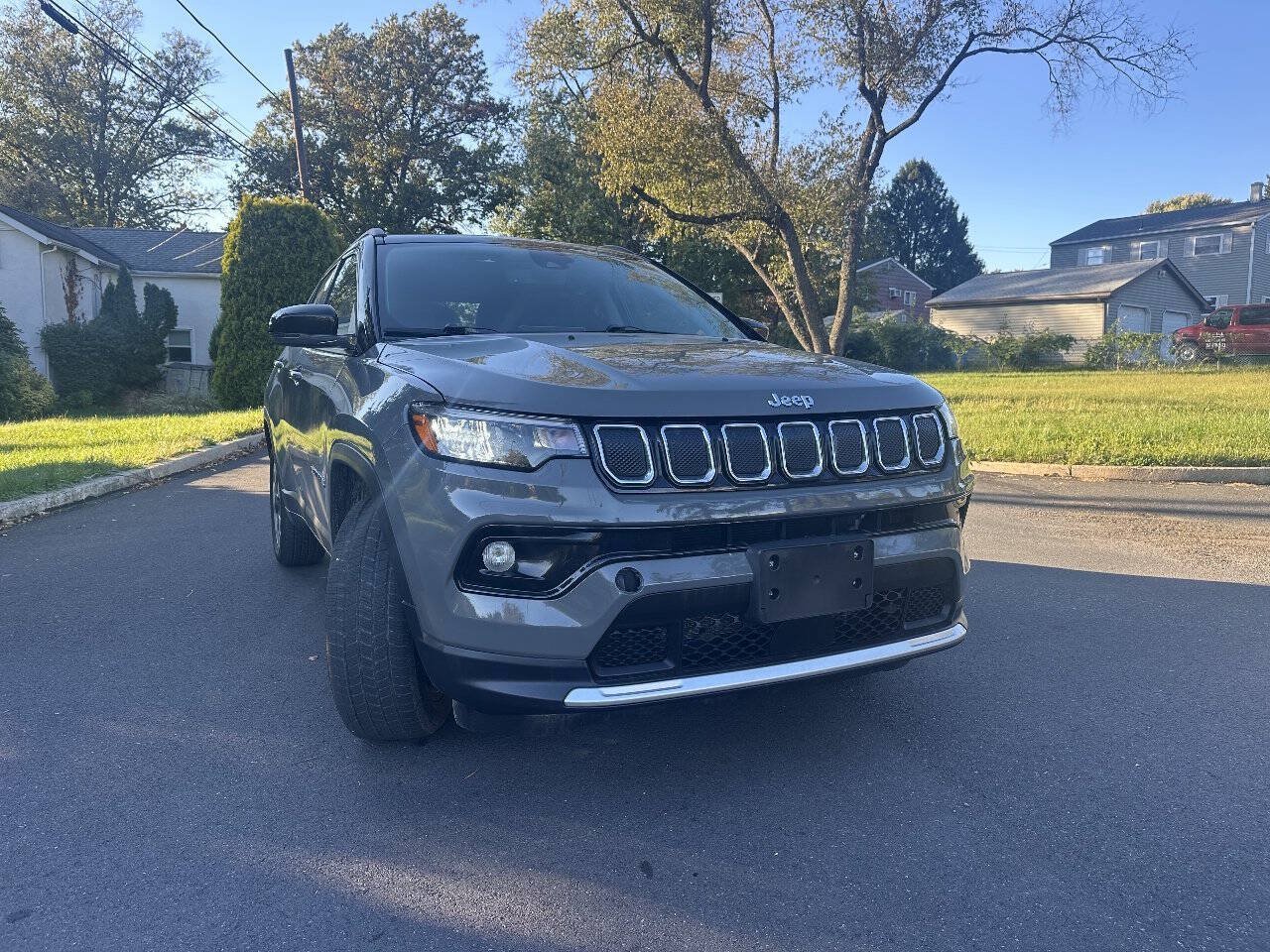 Used 2022 Jeep Compass Limited w/ Sun and Sound Group AWD/4WD image 2