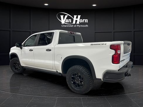 Used 2024 Chevrolet Silverado 1500 ZR2 w/ ZR2 Bison Edition AWD/4WD image 5