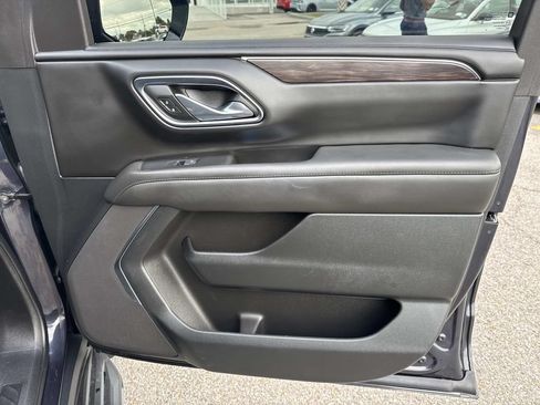 Used 2024 Chevrolet Tahoe LS RWD image 14