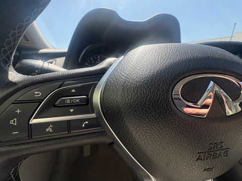 Used 2018 INFINITI Q50 Luxe w/ Essential Package (2.0T Luxe) RWD image 26