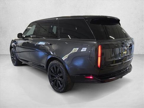 New 2026 Land Rover Range Rover Long Wheelbase SE image 7