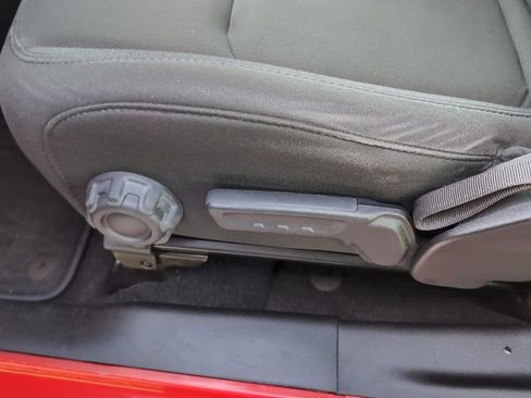 Used 2021 Jeep Wrangler Sport S image 10